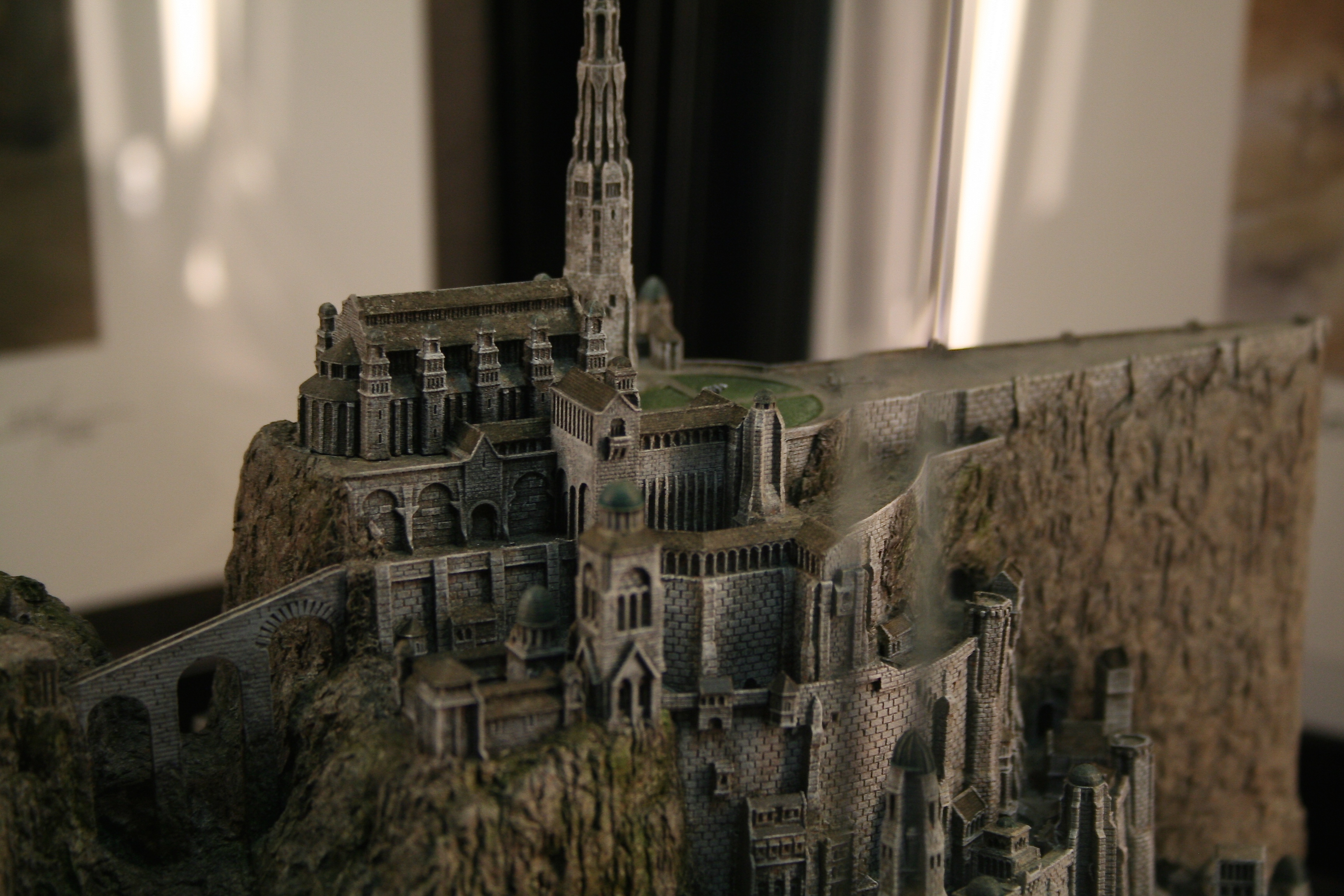 Amazing Minas Tirith Diorama : r/lotr