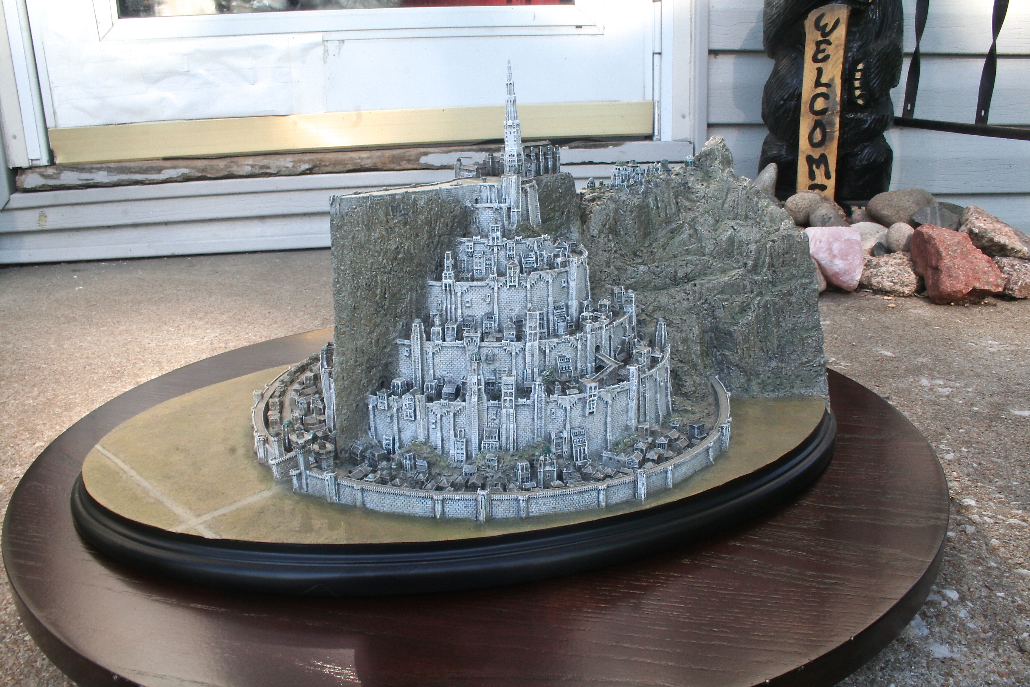 Minas Tirith (The Lord of the Rings) – Time to collect