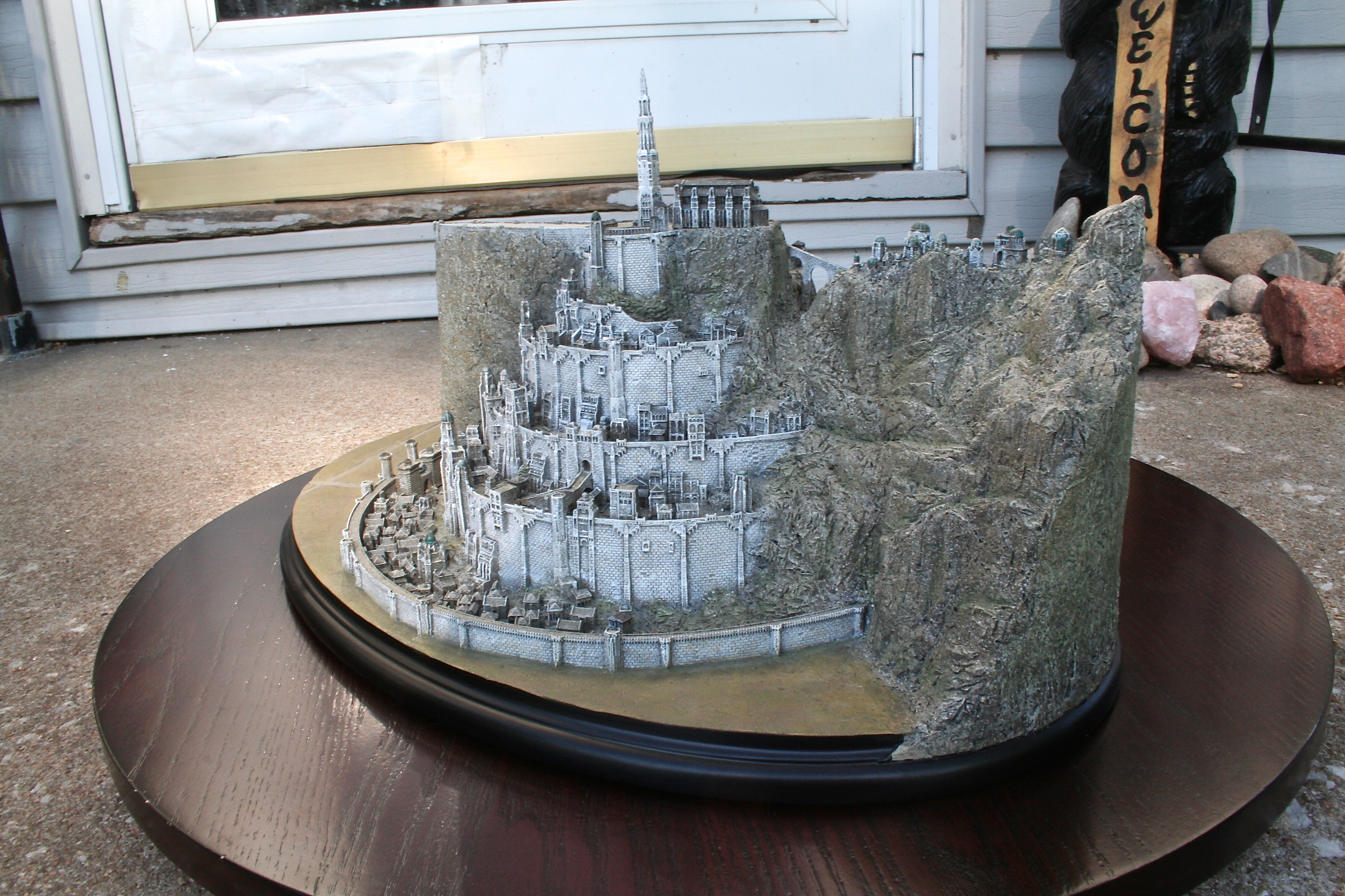 Collecting The Precious – Weta Workshop's Minas Tirith Review