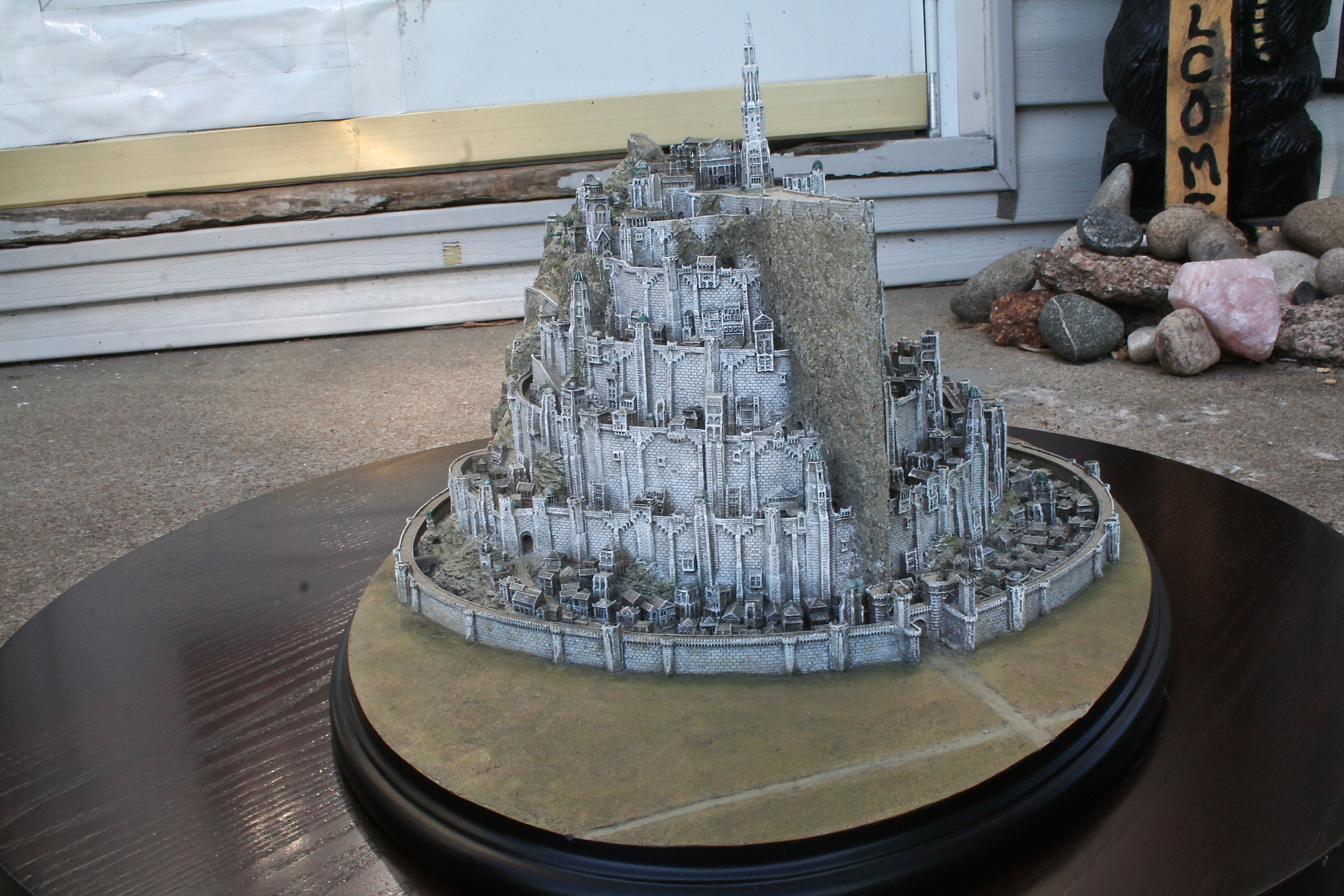 Collecting The Precious – Weta Workshop's Minas Tirith Review