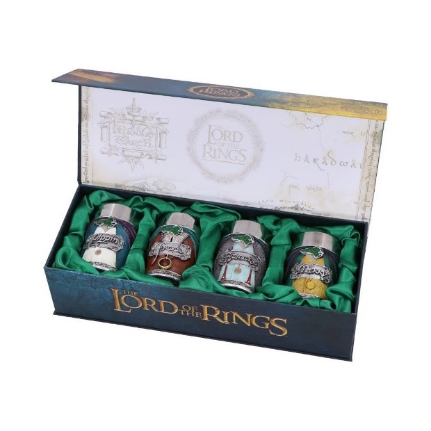 10+ Lord Of The Rings Gifts For Your Geeky Friends (Or Yourself!)